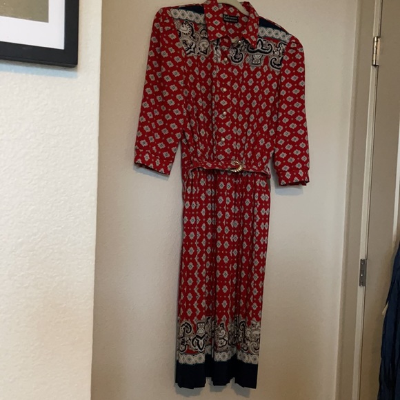 Vintage Pleated Print Dress with elastic stretch waist and matching belt Size 14 - Picture 2 of 8